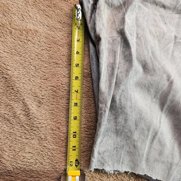 True Religion NWOT Light Gray Jeans Cut Off Shorts with Blue Accents 12'inseam - Picture 6 of 13
